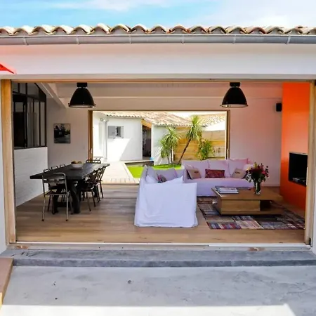Spacieuse A Avec Piscine Privee Villa *